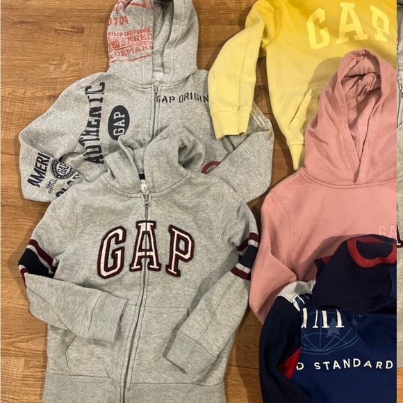 BUNDLE OF GAP HOODIES SIZE SMALL - Picture 2 of 4
